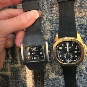 Black Silicone Strap Analog Watches-NEEDS new battery